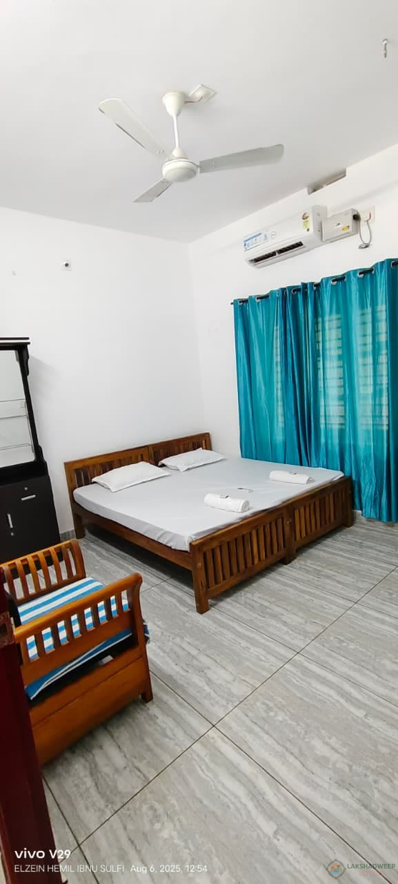 Chalakkad residency Bed room